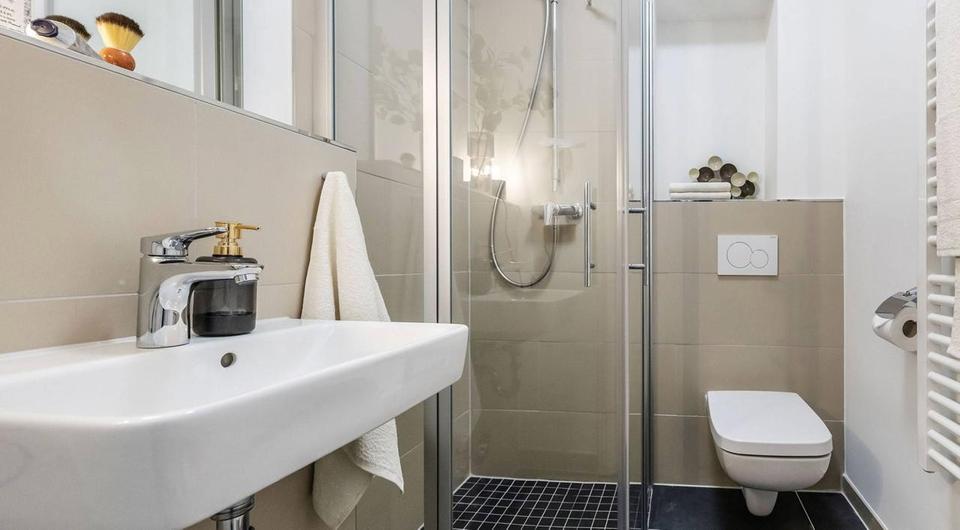 Mehrfamilienhaus, Wohnhaus Saarbrücken Kieselhumes - 1 Zimmer, 24 m&sup2;, 723&euro; | Angebot:26217732