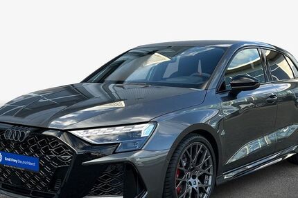 Audi RS3 4.000 km 77.980 &euro; Husum 25813