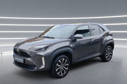 Toyota Yaris Cross 43.914 km 24.990 € Bonn 53119