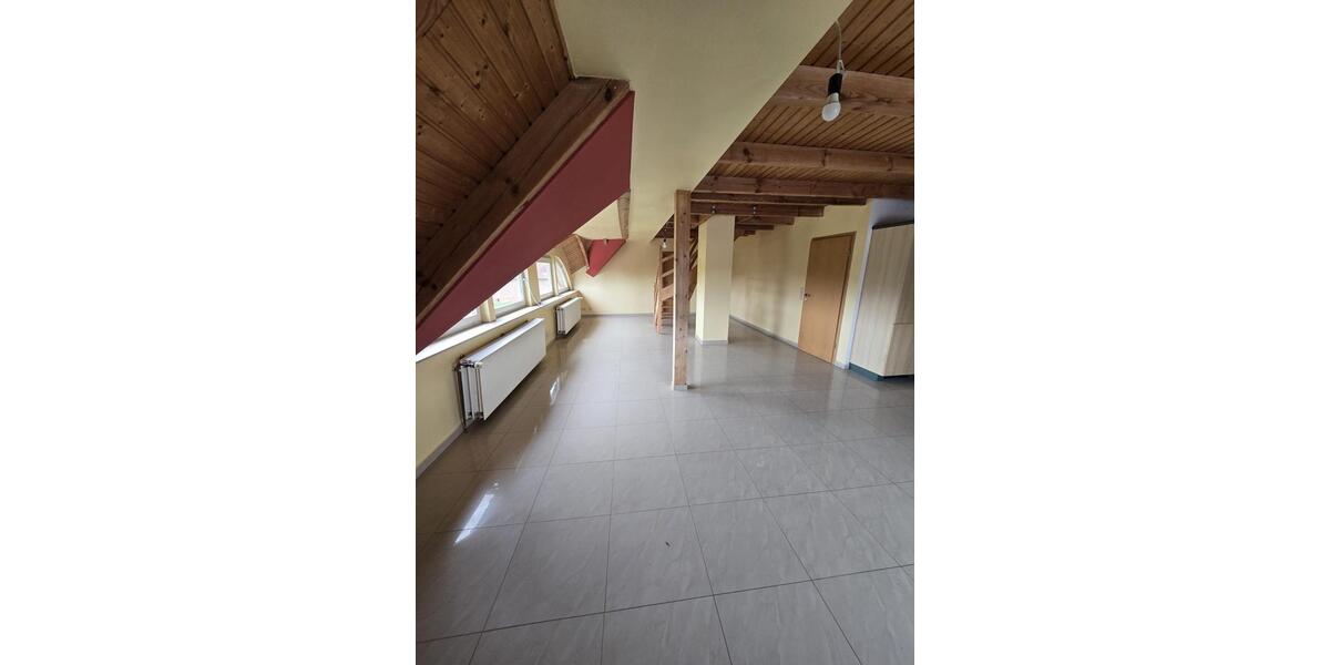 Etagenwohnung Jerichow - 6 Zimmer, 198 m&sup2;, 1.300&euro; | Angebot:26561573