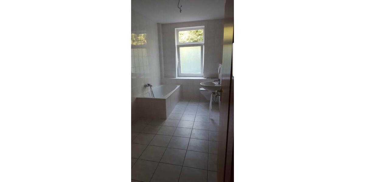 Etagenwohnung Zwickau Auerbach - 3 Zimmer, 77 m&sup2;, 49.999&euro; | Angebot:26618525