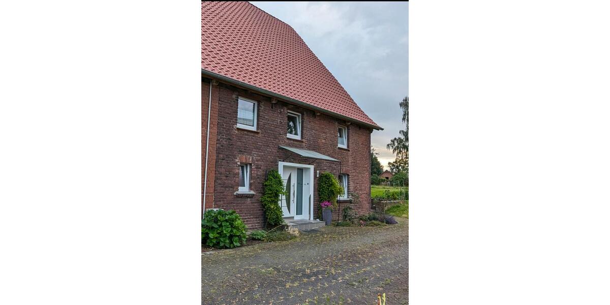 Etagenwohnung Bad Sassendorf - 3 Zimmer, 80 m&sup2;, 560&euro; | Angebot:25981111