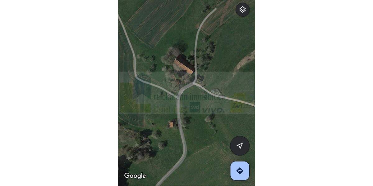 Historischer Doppelbauernhof in traumhafter Alleinlage mit weitem Fernblick und außergewöhnlichem Entwicklungspotenzial ! 8 zimmer