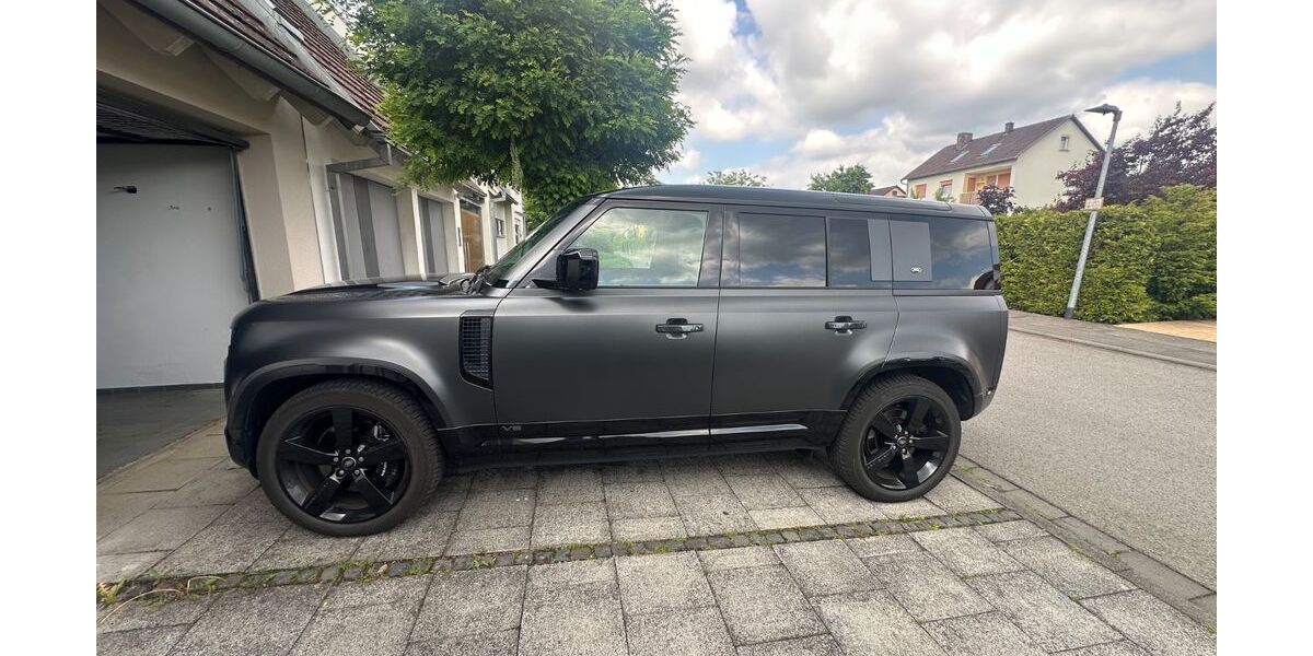 Land Rover Defender 32.000 km 98.800 &euro; Bad Neustadt 97616