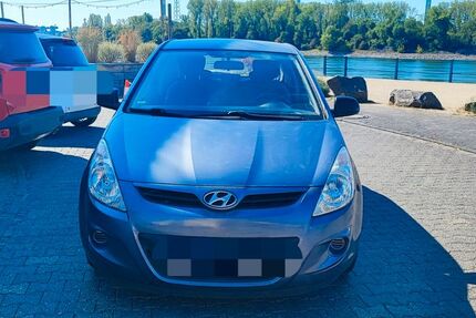 Hyundai i20 170.000 km 2.300 &euro; Mainz 55131