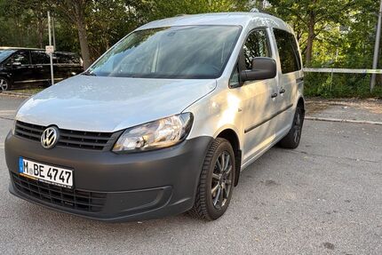 VW Caddy 155.000 km 6.700 &euro; München 81549