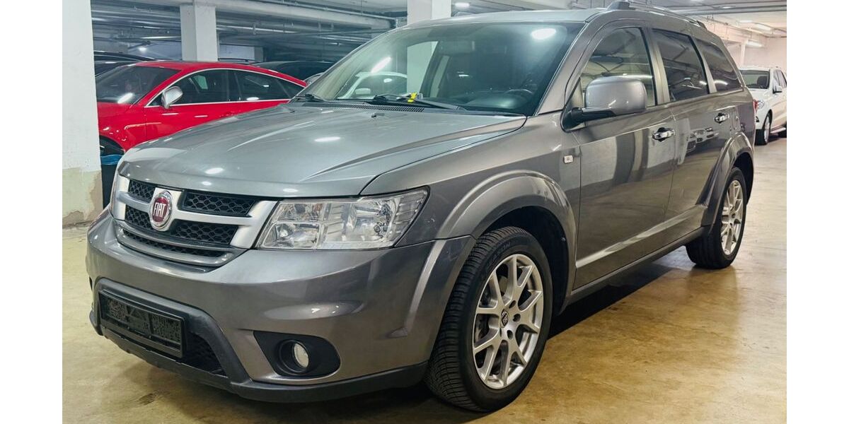 Fiat Freemont 163.799 km 9.999 &euro; München 81677