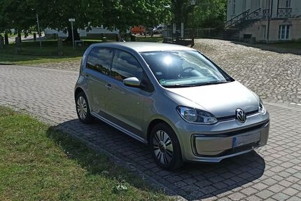 VW e-up! 85.000 km 12.990 &euro; Klötze 38486