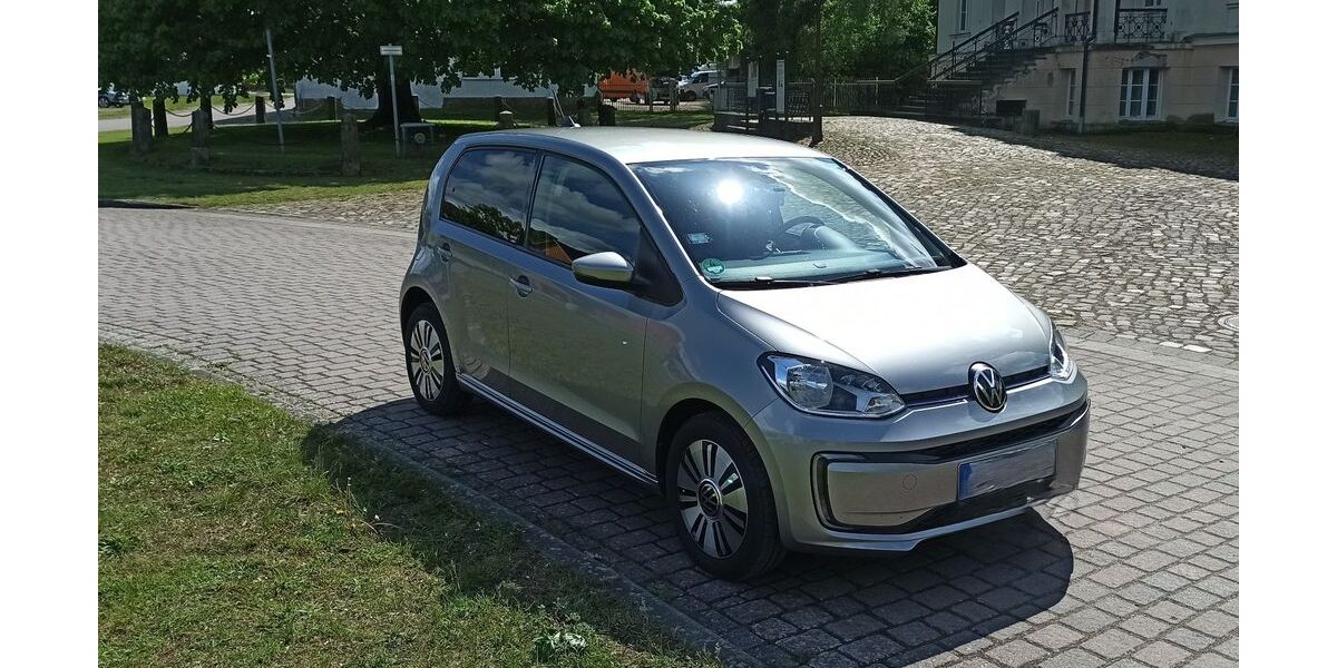 VW e-up! 85.000 km 12.990 &euro; Klötze 38486
