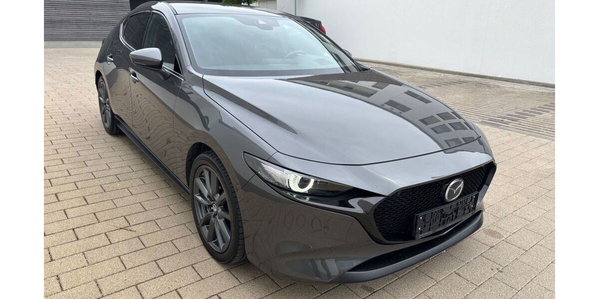 Mazda 3 72.404 km 17.900 &euro; Haar/München 85540