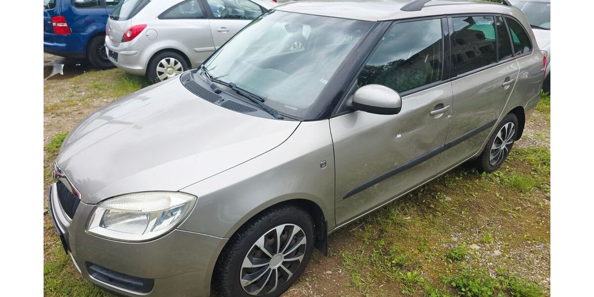 Skoda Fabia 223.000 km 1.990 &euro; Chemnitz 09114
