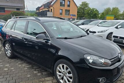 VW Golf 136.000 km 5.500 &euro; Randersacker 97236