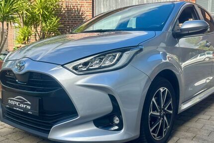 Toyota Yaris 23.000 km 15.900 &euro; Pfullingen 72793