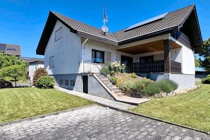 Haus Kraichtal - 8 Zimmer, 200 m&sup2;, 479.000&euro; | Angebot:26795036