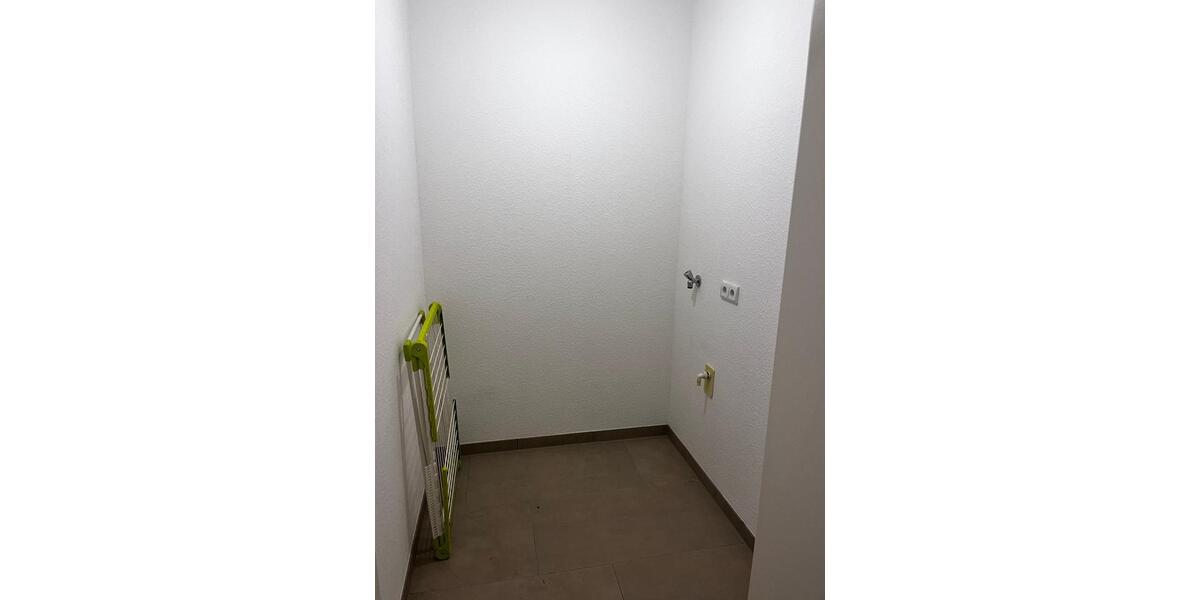 Etagenwohnung Bremerhaven - 2 Zimmer, 60 m&sup2;, 550&euro; | Angebot:26412359