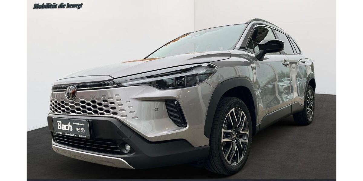 Toyota Corolla Cross 3.000 km 39.590 &euro; Überlingen 88662