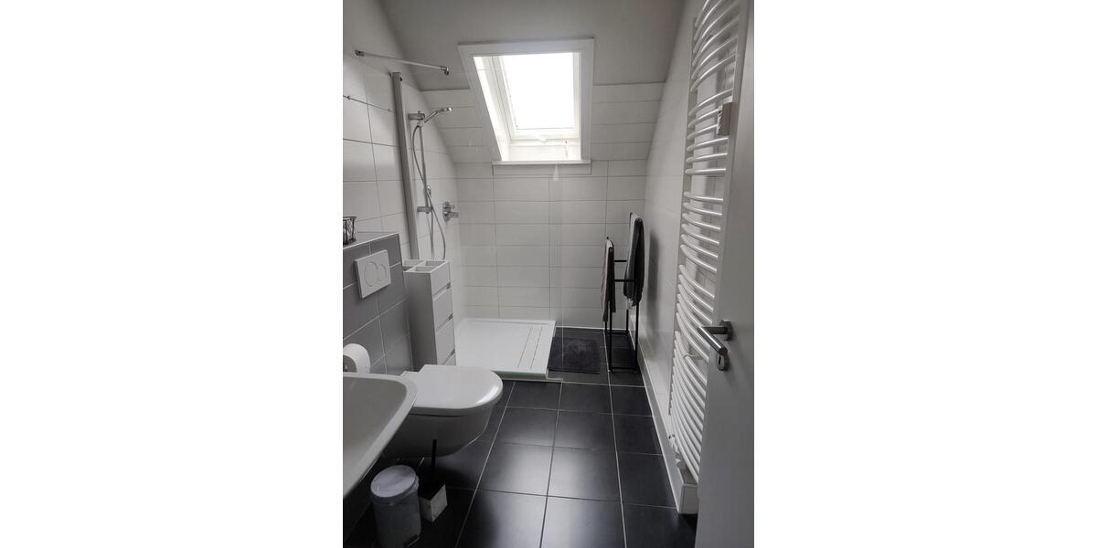 Dachgeschoßwohnung Linden - 2 Zimmer, 71 m&sup2;, 750&euro; | Angebot:26461803