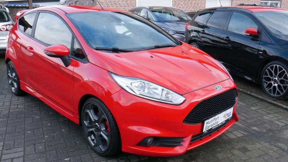 Ford Fiesta 123.186 km 11.990 € Selm 59379
