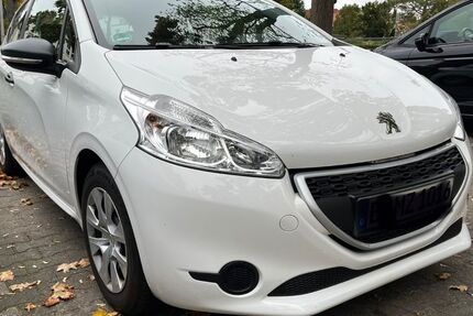 Peugeot 208 116.000 km 2.000 &euro; Berlin 14165