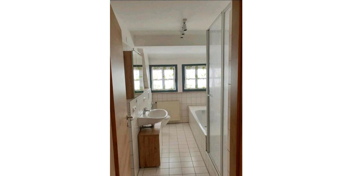 Dachgeschoßwohnung Rottenburg am Neckar - 2 Zimmer, 65 m&sup2;, 269.000&euro; | Angebot:27096426