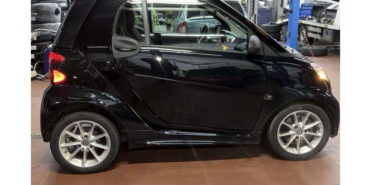 Smart forTwo 97.666 km 4.850 &euro; Boffzen 37691