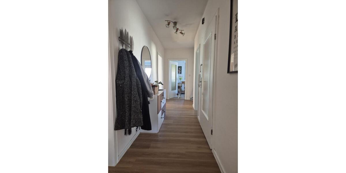 Etagenwohnung Bad Oeynhausen - 3 Zimmer, 100 m&sup2;, 1.050&euro; | Angebot:25567738