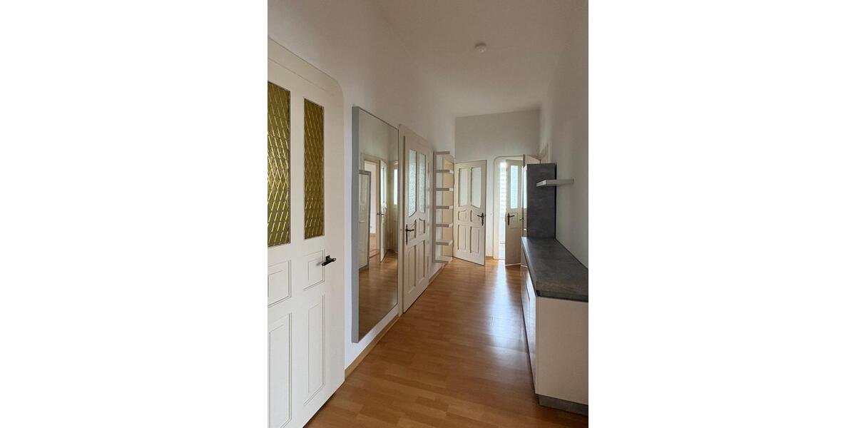 Etagenwohnung Auerbach/Vogtland Vogtland - 2 Zimmer, 65 m&sup2;, 282&euro; | Angebot:26453300