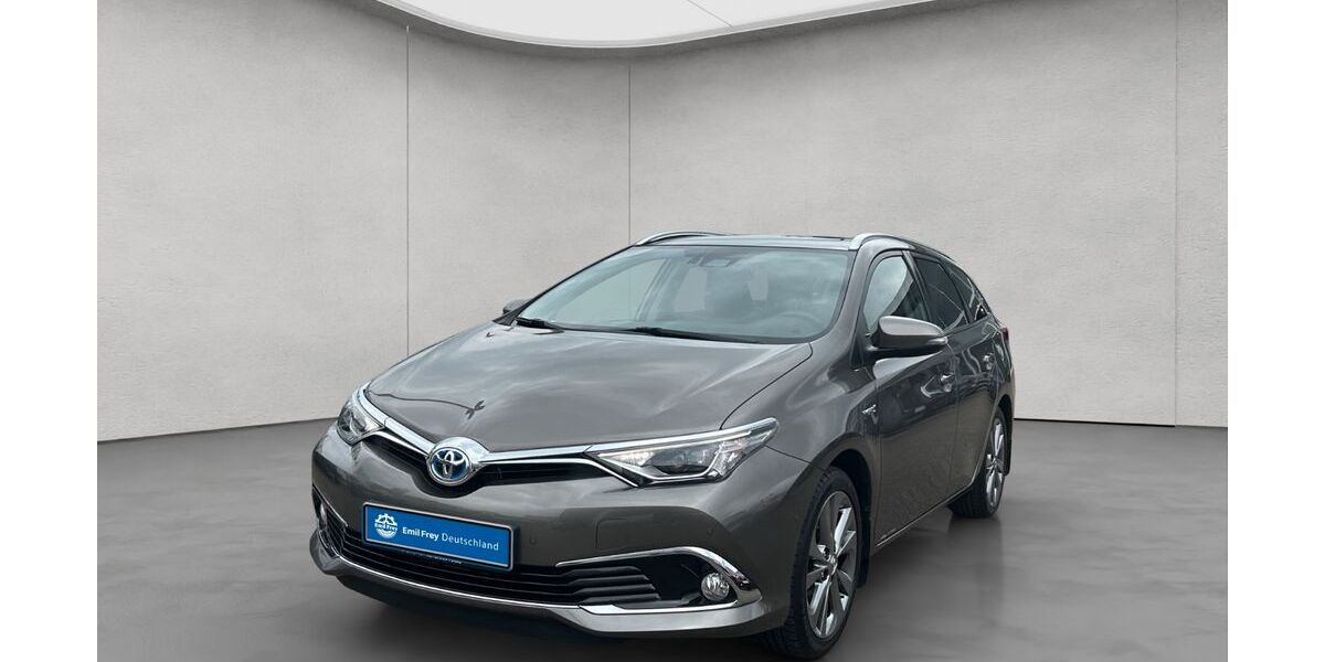 Toyota Auris 69.140 km 16.990 &euro; Esslingen 73730