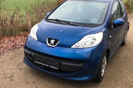Peugeot 107 169.000 km 1.950 &euro; Hartenholm 24628