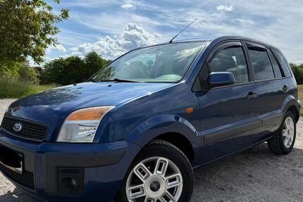 Ford Fusion 190.000 km 2.000 &euro; Fellbach 70736