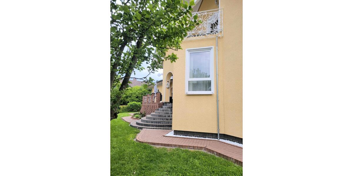 Einfamilienhaus Breidenbach - 8 Zimmer, 207 m&sup2;, 470.000&euro; | Angebot:26539621