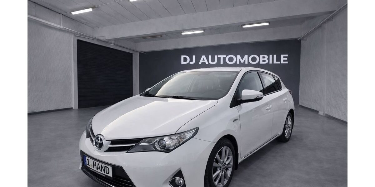 Toyota Auris 78.000 km 13.480 &euro; Burgdorf 31303