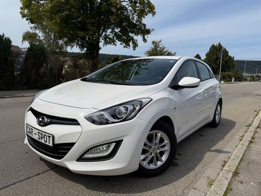 i30