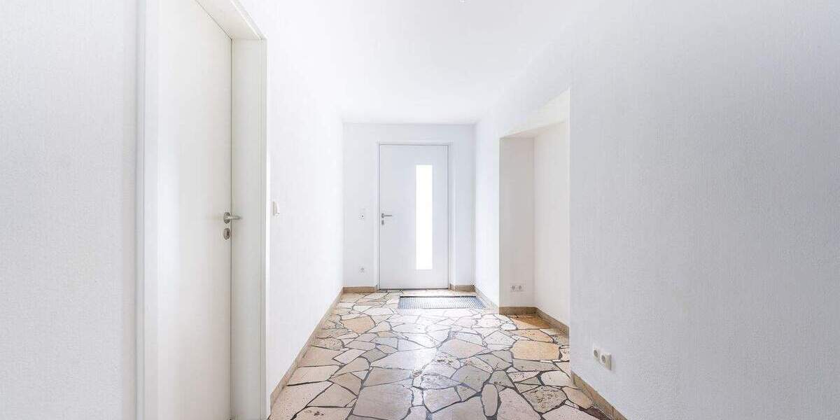 Reihenmittelhaus Straubing - 4 Zimmer, 121 m&sup2;, 1.140&euro; | Angebot:25399325