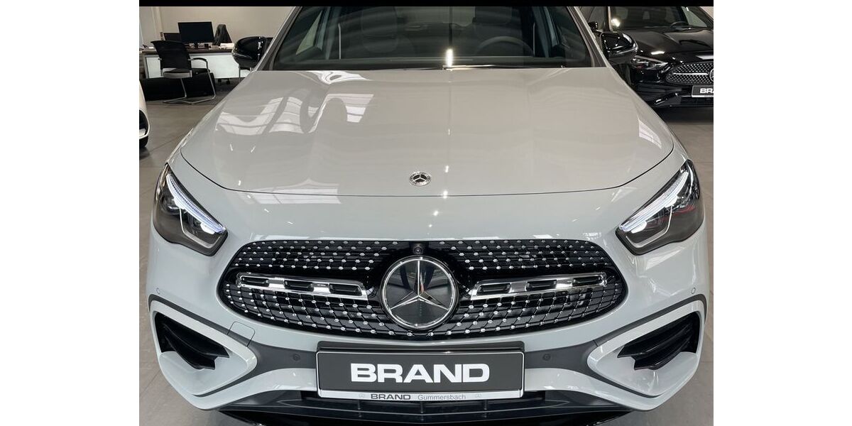 Mercedes-Benz GLA 200 3.000 km 53.980 &euro; Gummersbach 51645