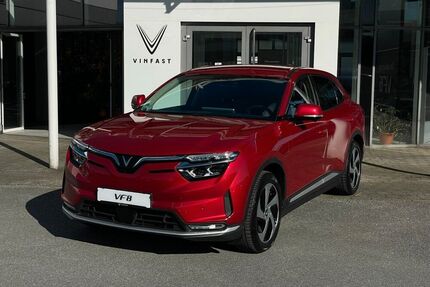 VinFast VF8