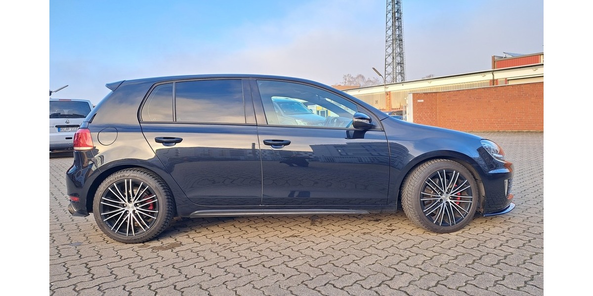 VW Golf VI GTI, Kette neu, 2Hand, alles eingetragen 200.000 km 7.994 &euro; Braunschweig 38106