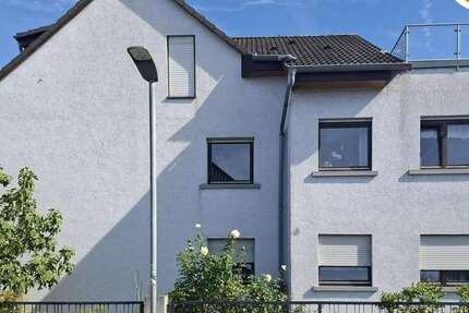 Haus zum Kaufen in Plankstadt 595.000 € 222 m² 10 zimmer