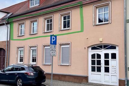 Sehr große Dreizimmerwohnung 3 ZKB Wohnung mit Loggia im 1. OG 3 zimmer