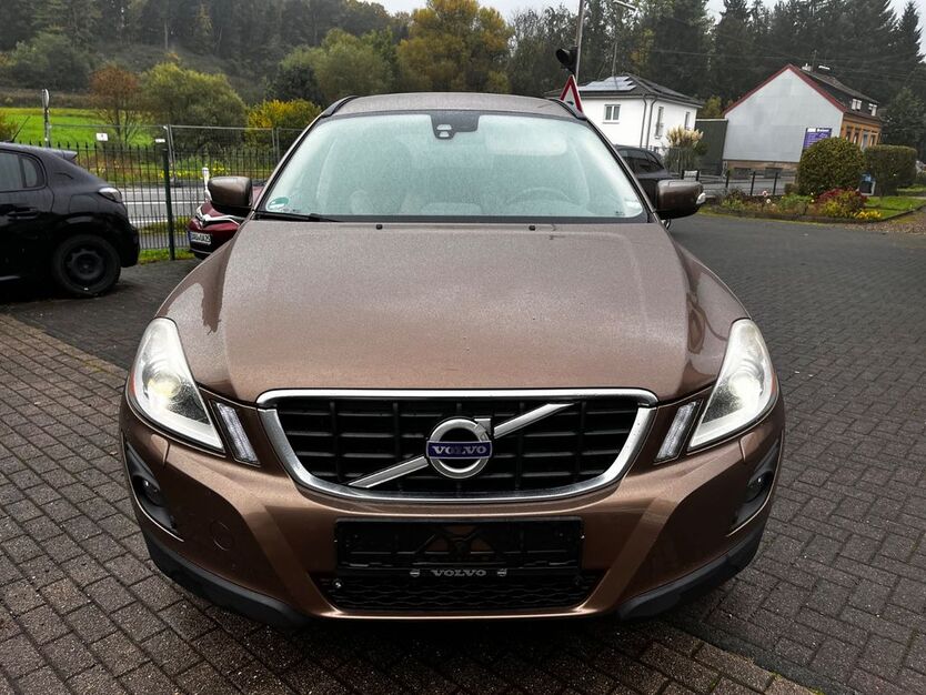 Volvo XC60 220.000 km 8.900 € Lebach 66822