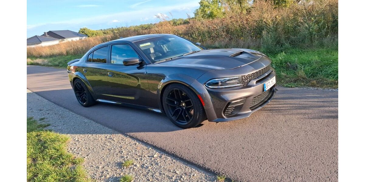 Dodge Charger 28.300 km 44.499 &euro; Hecklingen 39444