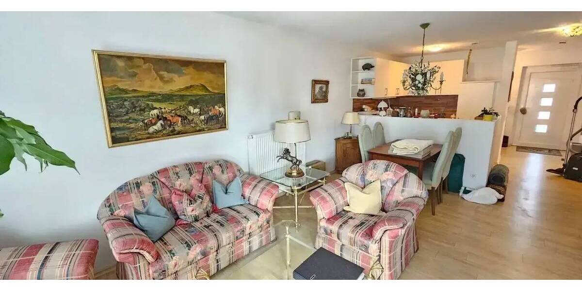 Etagenwohnung Regenstauf Diesenbach - 2 Zimmer, 64 m&sup2;, 850&euro; | Angebot:24027662