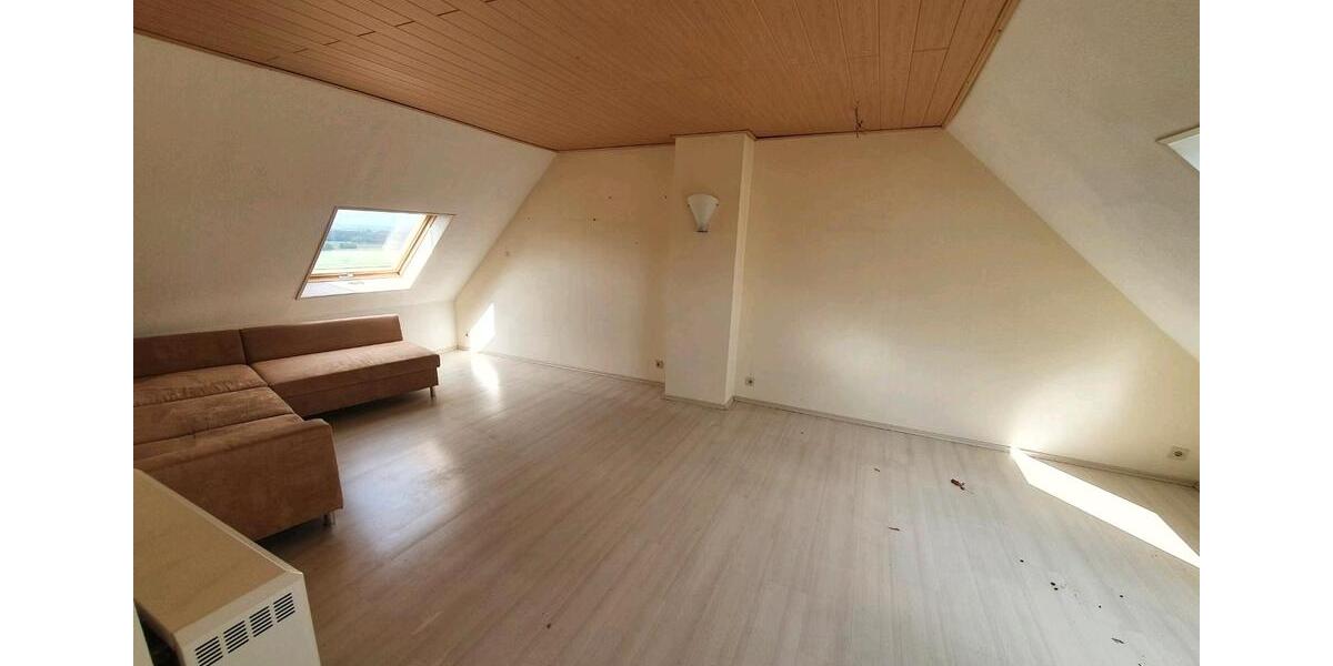 Dachgeschoßwohnung Essen Stadtbezirk VII - 2 Zimmer, 68 m&sup2;, 390&euro; | Angebot:26403778