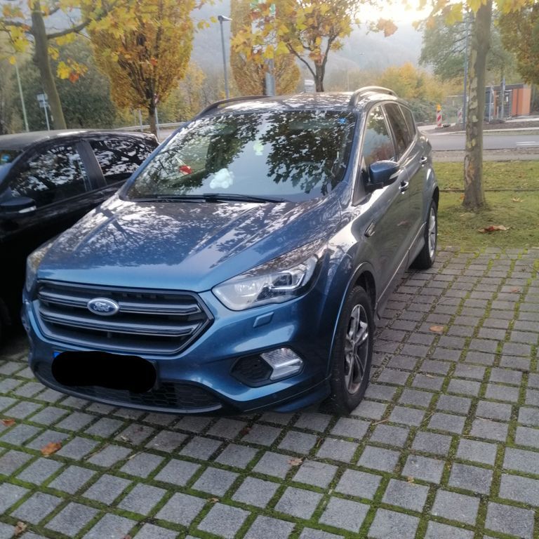 Ford Kuga 120.000 km 17.999 € Merzig 66663