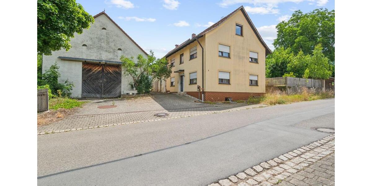 Mehrfamilienhaus, Wohnhaus Treuchtlingen - 10 Zimmer, 250 m&sup2;, 379.000&euro; | Angebot:26799640