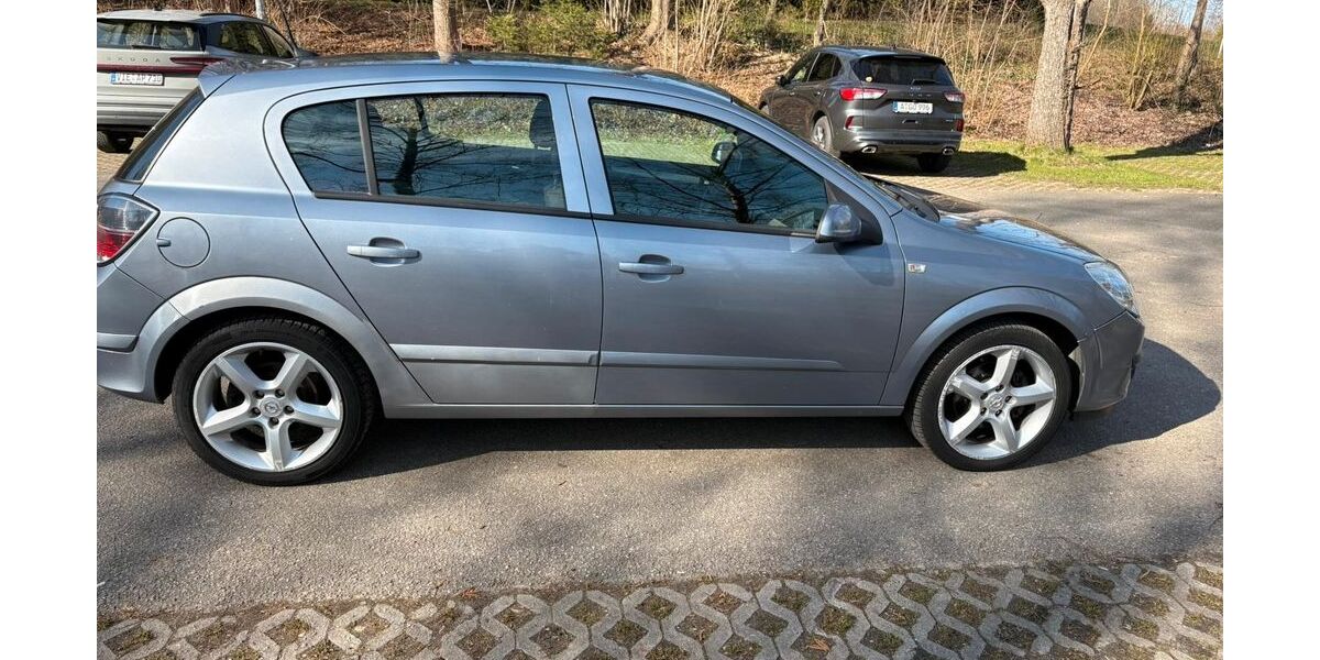 Opel Astra 168.000 km 2.800 &euro; Gersthofen 86368