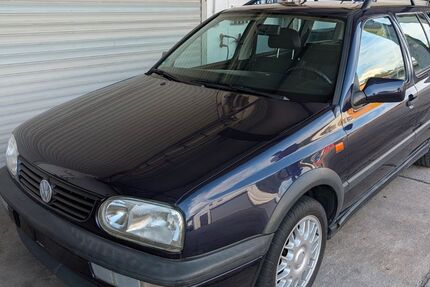 VW Golf 47.500 km 12.900 &euro; Bruchsal 76646