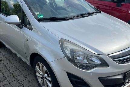 Opel Corsa 120.000 km 2.300 &euro; Frankfurt 60326