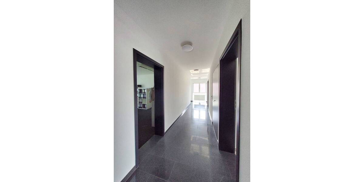 Gewerbeobjekt Perl Besch - 4 Zimmer, 130 m&sup2;, 550.000&euro; | Angebot:25770623