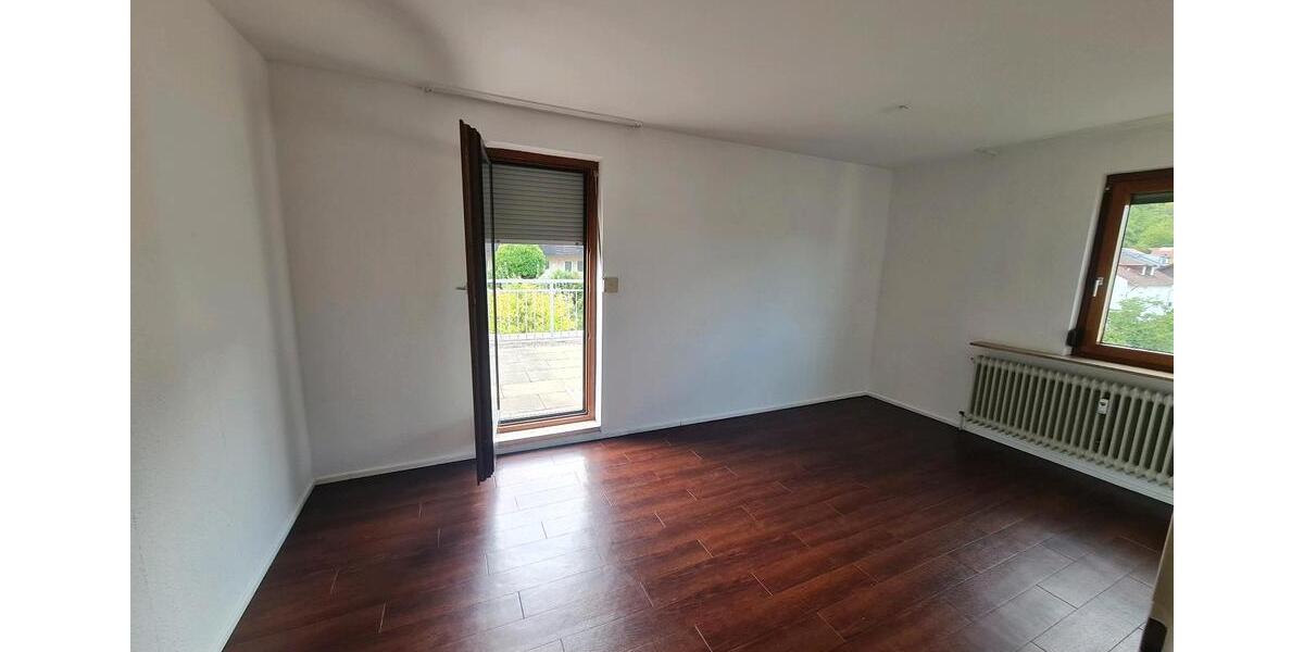 Dachgeschoßwohnung Pfullingen - 3 Zimmer, 80 m&sup2;, 320.000&euro; | Angebot:27261702